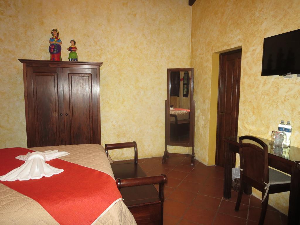 Casa Buena Vista Hotel Antigua ภายนอก รูปภาพ