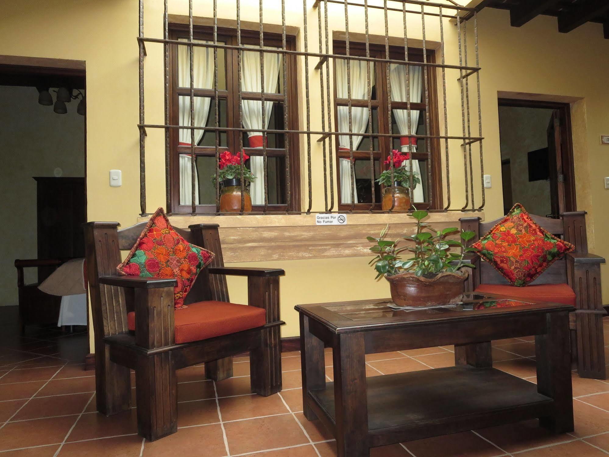 Casa Buena Vista Hotel Antigua ภายนอก รูปภาพ