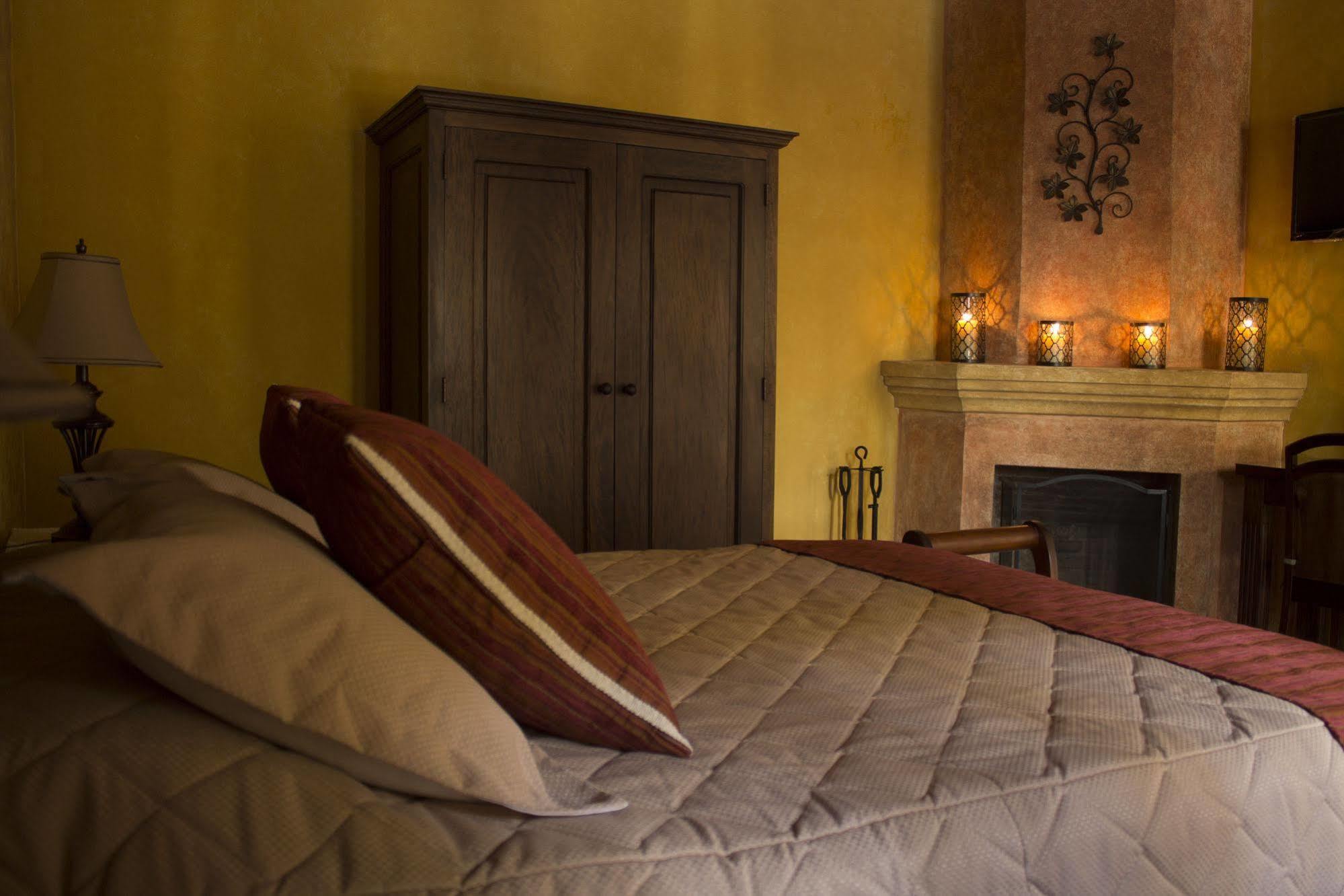 Casa Buena Vista Hotel Antigua ภายนอก รูปภาพ